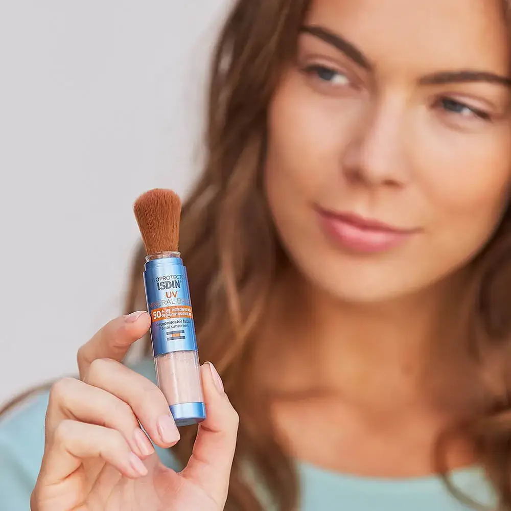 ISDIN UV Mineral Brush - Thumbnail 4